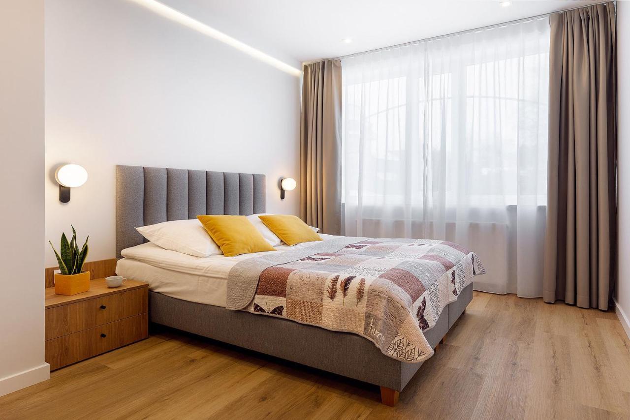 Apartamenty Familijne Kudowa-Zdroj Bagian luar foto